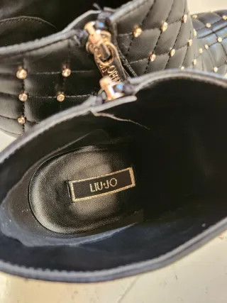 Stivaletti Liu Jo neri borchie n. 38