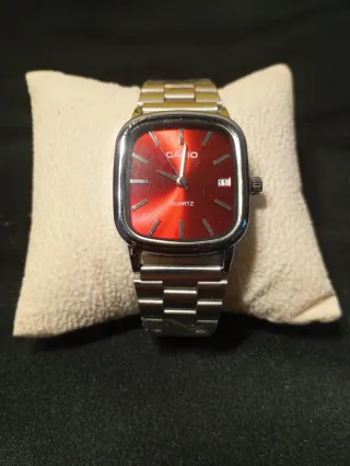 Reloj Casio Dorado y Negro