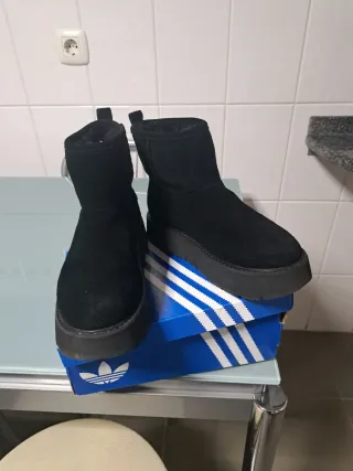 Botas ante negro  Stradivarius