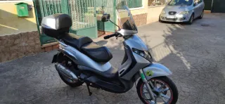 Piaggio Beverly 250 Plata