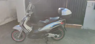 Piaggio Beverly 250 Plata