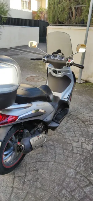 Piaggio Beverly 250 Plata