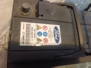 Batería de Ford, está descargada