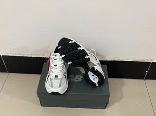 New Bálance 530 blanco azul talla 38.5