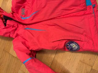 Chaqueta de esquí Helly Hansen rosa