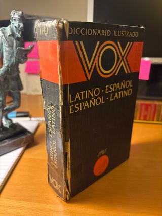 diccionario_illustrado_latino_espanol_vv