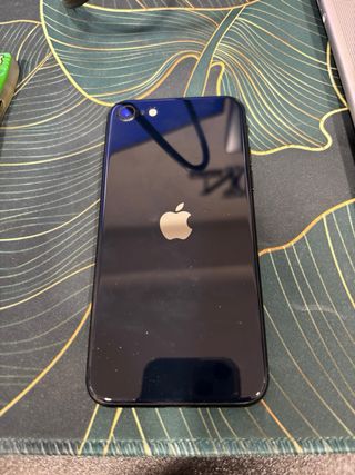 iPhone SE (2022) 64GB Medianoche