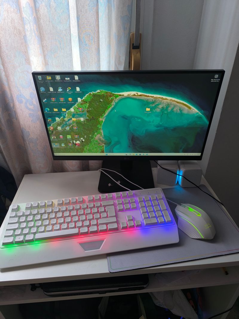 Computadora Escritorio PC poco uso muy buen estado
