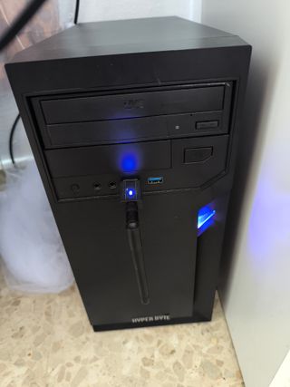 Computadora Escritorio PC poco uso muy buen estado