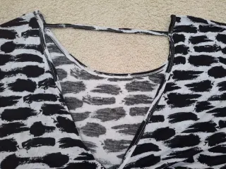 Camiseta Talla 48 . Medidas en descripción