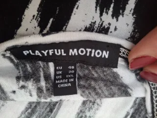 Camiseta Talla 48 . Medidas en descripción