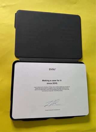 Funda iPad Air Zugu Roja