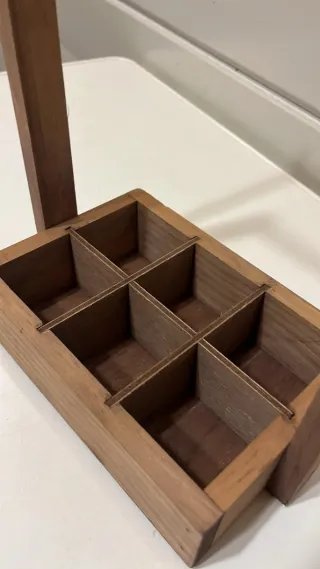 Porta bottiglie in legno con 6 scomparti