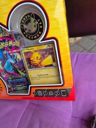 Pokemon Day 2026 - Set Carte e Moneta