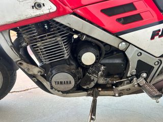 Yamaha FJ1200 Roja y Blanca. 1986.