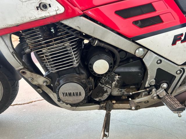 Yamaha FJ1200 Roja y Blanca. 1986.