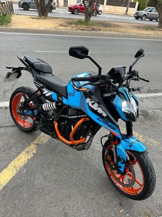 KTM Duke 125 2024 Quickshifter Azul/Naranja