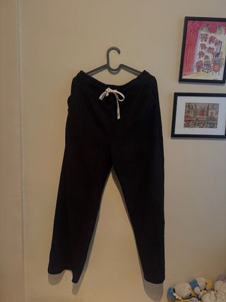Pantalón de pana negro