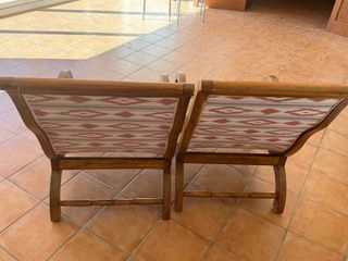 Pareja de butacas madera estilo colonial