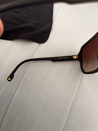 Gafas de sol Carrera negras y marrones