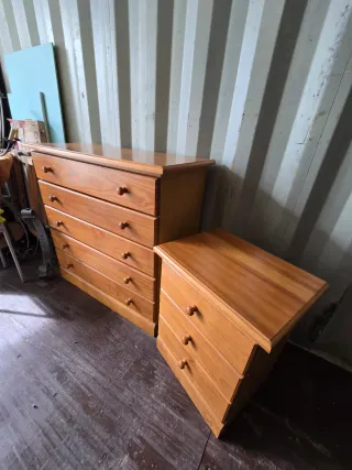 COMODA Y MESITA DE NOCHE ☎️683469031☎️