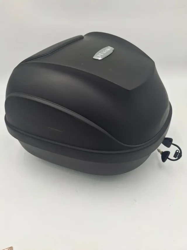 Baúl Piaggio 32L Original con 2 llaves REF:77