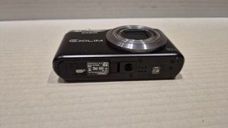 Casio Exilim EX-H5 + Caricatore + Memory card