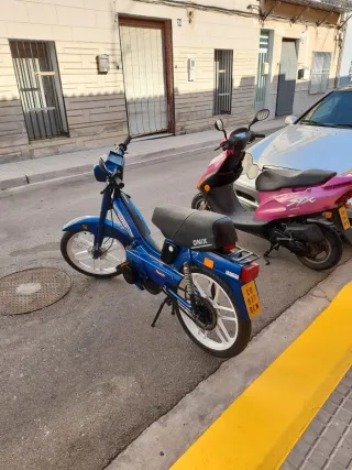 G.A.C. Onix city ,mobylette.