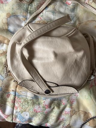 Bolso bandolera beige con detalles multicolor
