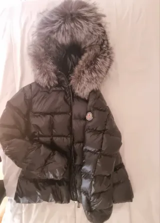 Chaqueta tipo Moncler Negra