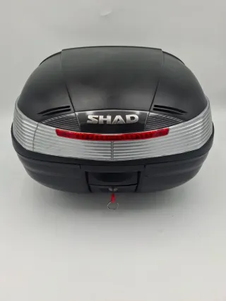 Baúl Shad SH37 con 1 llave y parrilla REF:21