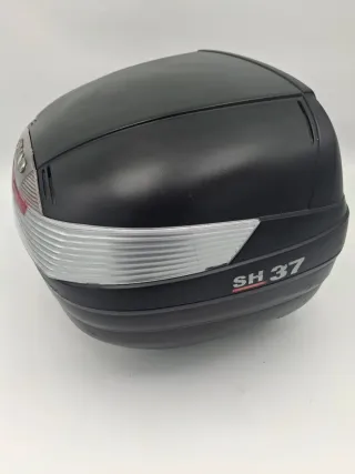 Baúl Shad SH37 con 1 llave y parrilla REF:21