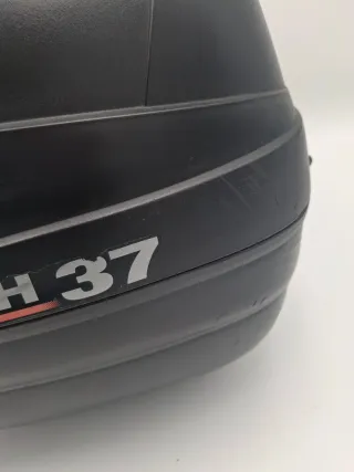 Baúl Shad SH37 con 1 llave y parrilla REF:21