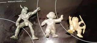 Figuras Saint Seiya Dragon Ball Z tipo Dunkin