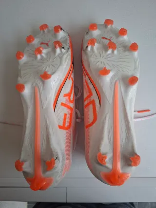 Botas de fútbol Puma Predator Ultra Talla 40 Nueva