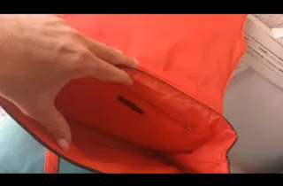 Bolso coral Atmosphere.  Como nuevo