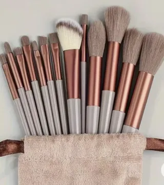 Lote de 13 Brochas y Esponjas Maquillaje Nuevos,4€