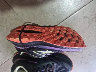 Zapatillas New Balance Trail Running Talla 40