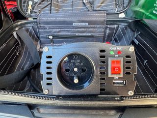 Inversor 12V 230V coche + cargador batería