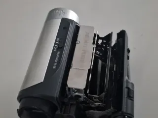 Camara sony  mini dv DCR-HC37E