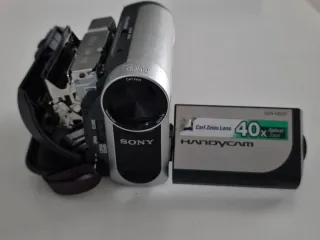 Camara sony  mini dv DCR-HC37E