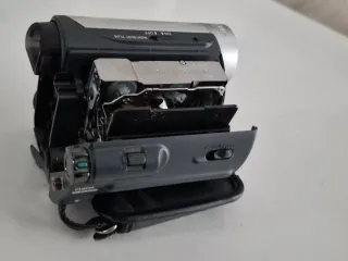 Camara sony  mini dv DCR-HC37E