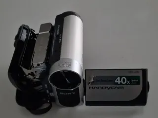 Camara sony  mini dv DCR-HC37E