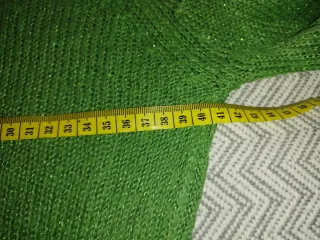 Jersey Bershka verde talla L