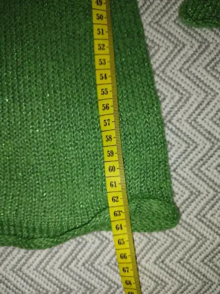 Jersey Bershka verde talla L