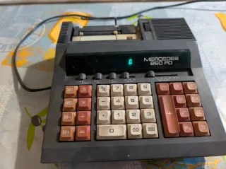 Calculadora Vintage Mercedes 850 PD - VFD Green