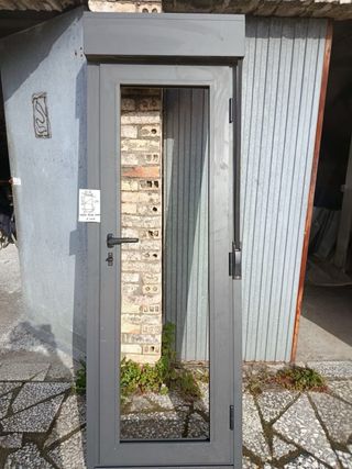 Puerta de aluminio
