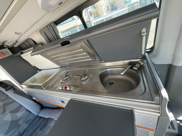 Alquiler furgoneta camper Mercedes