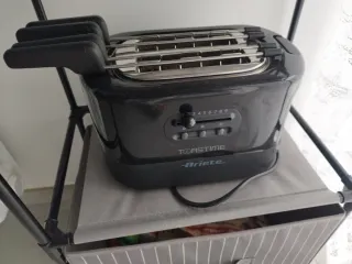 Tostapane Ariete Toastime nero manca solo scatolo