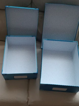 2 Cajas de almacenaje. Nuevas. Tamaño en etiquetas